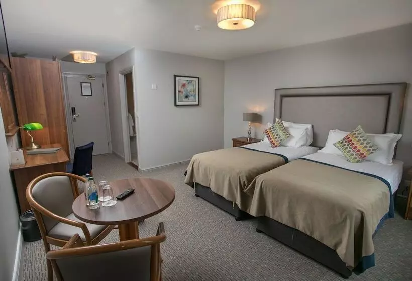 Hotel Longcourt House