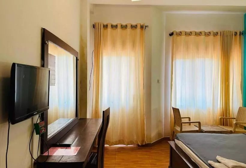 هتل Ritz Gate Kalutara