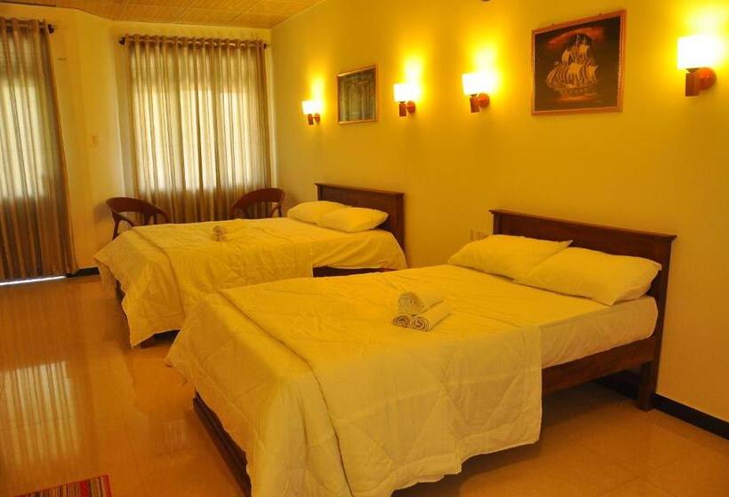 ホテル Ritz Gate Kalutara