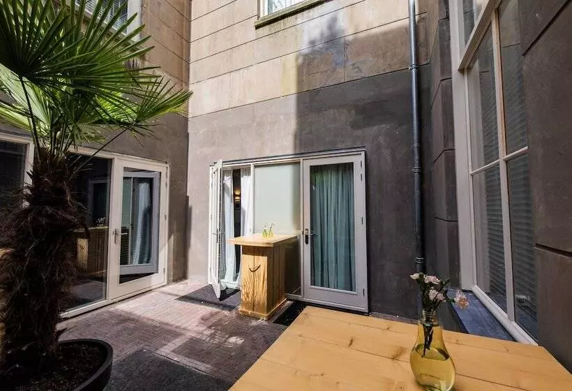 Hotelli Stadsvilla Mout Rotterdamschiedam