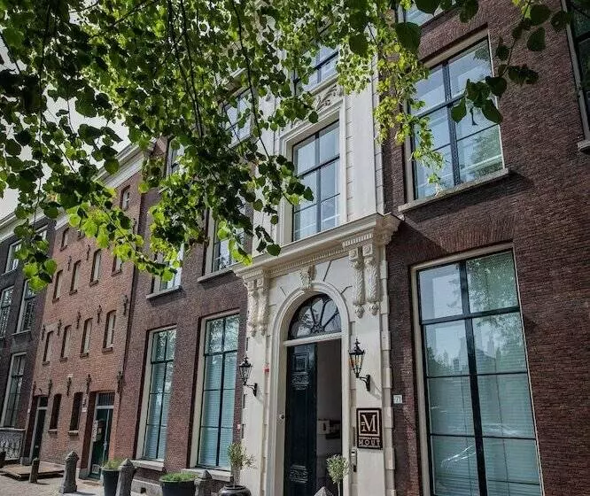 Hotelli Stadsvilla Mout Rotterdamschiedam