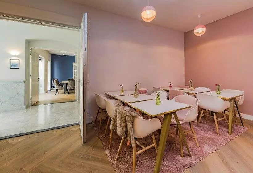 Hotelli Stadsvilla Mout Rotterdamschiedam