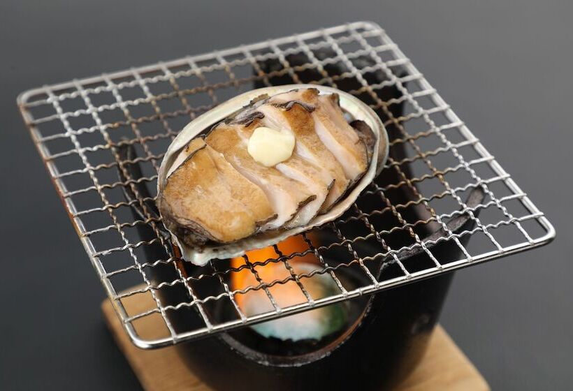 בית מלון כפרי Uomisaki