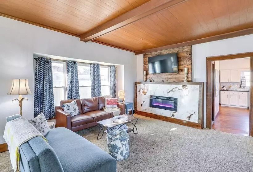 5 Mi To Marion Reservoir: Wizard Of Oz Themed Home