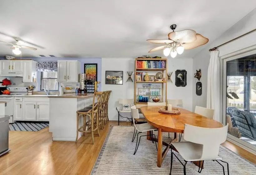 Bayard Avenue 1600