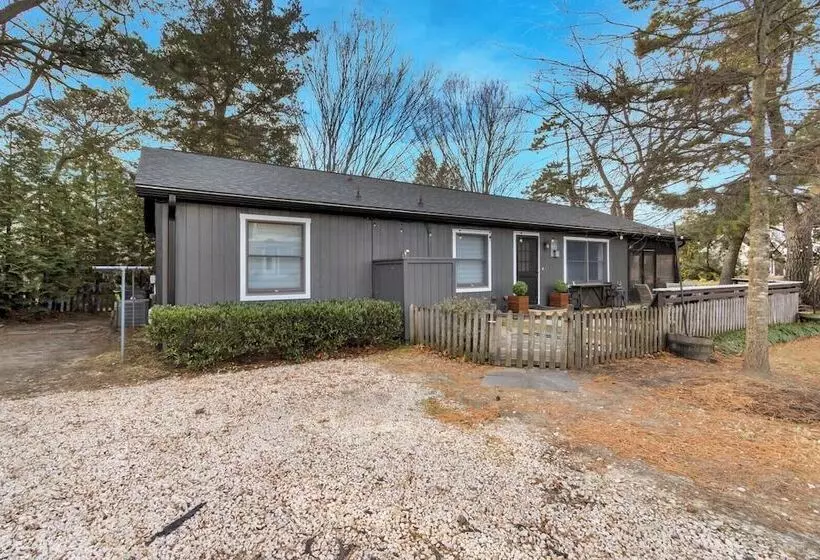 Bayard Avenue 1600