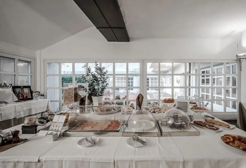 ホテル Hotiday Room Collection   Sarzana