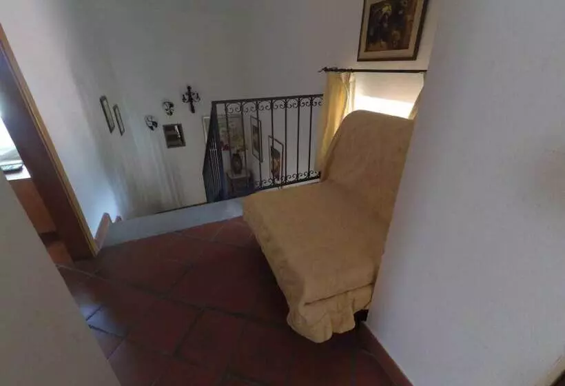 Aamiaismajoitus (B&B) Caterina House Nel Borgo Piú Bello D Italia