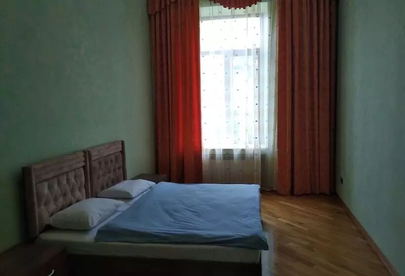 هتل Amadeo Apartments