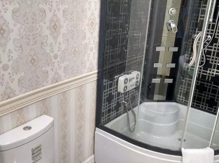 هتل Amadeo Apartments