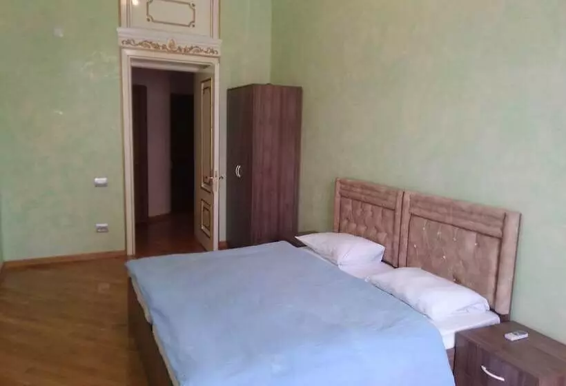 هتل Amadeo Apartments