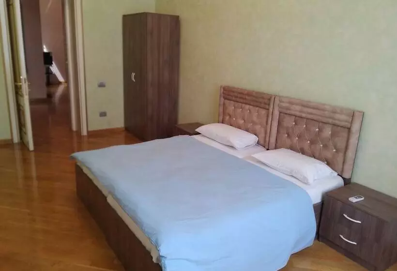 هتل Amadeo Apartments