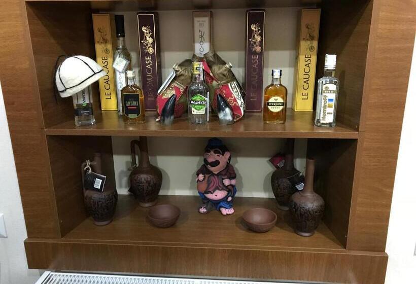 בית מלון כפרי Royal House