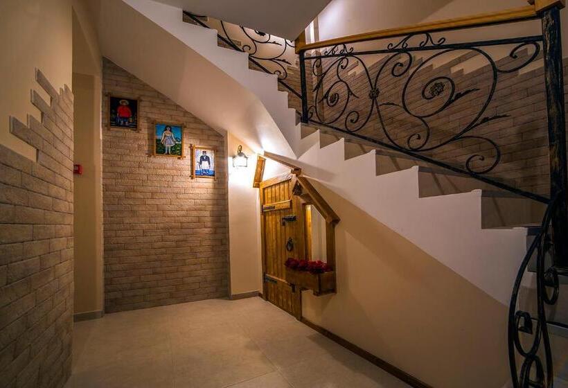 בית מלון כפרי Royal House