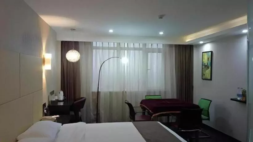 Thank Inn Plus Hotel He Nan Zhoukou Chuanhui District Red Star Macalline