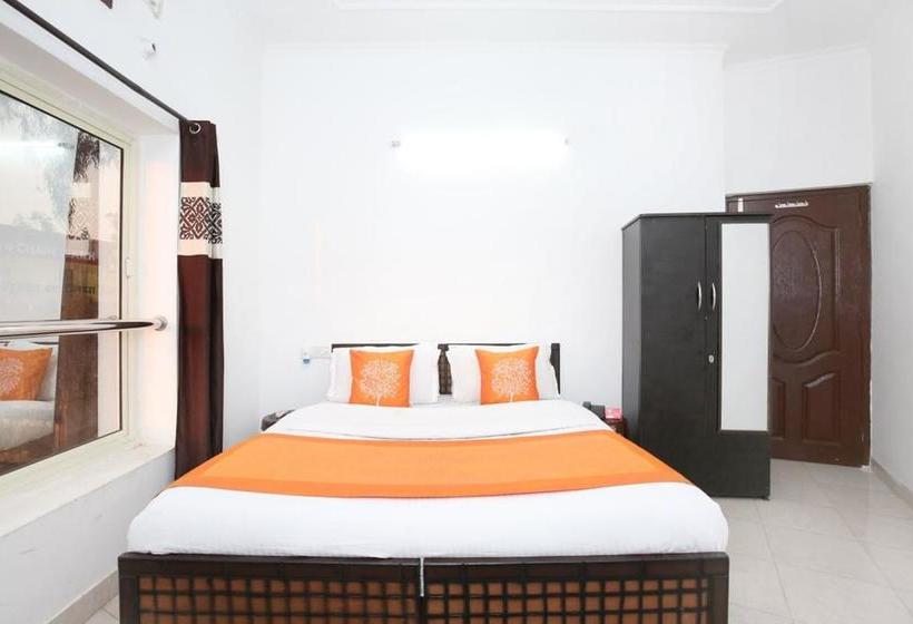 Oyo 9371 Hotel Anmol