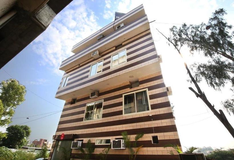 Oyo 9371 Hotel Anmol