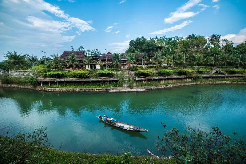 Sankofa Village Hill Resort And Spa