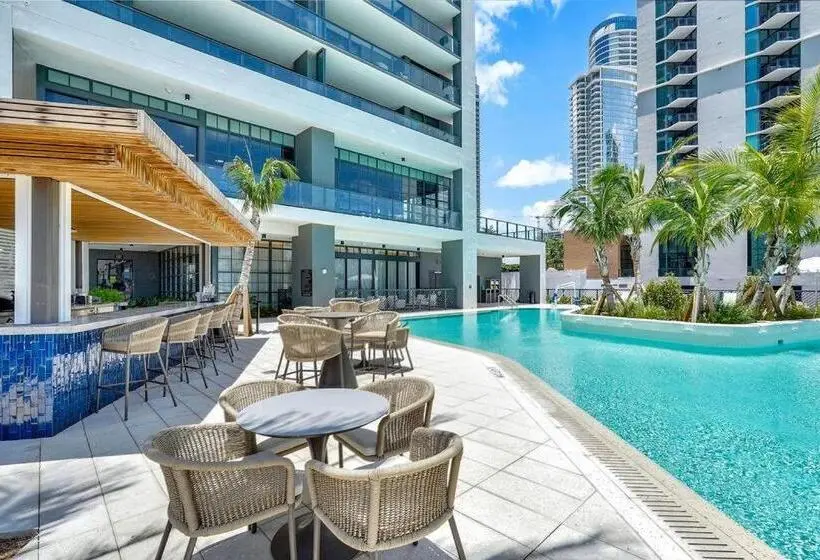 هتل Luxury City View Condo