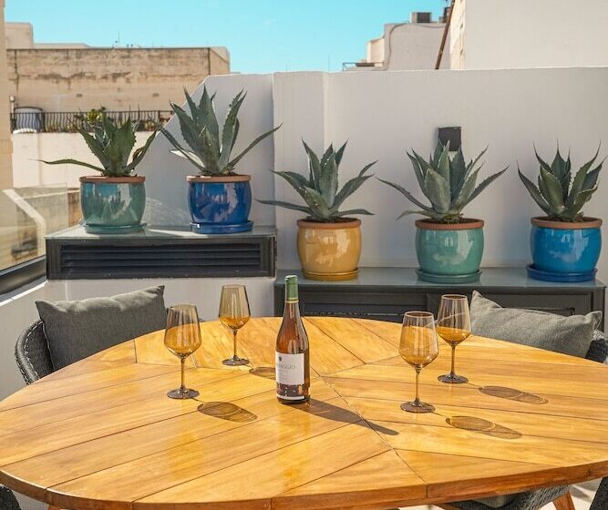 هتل The Bear And Ween