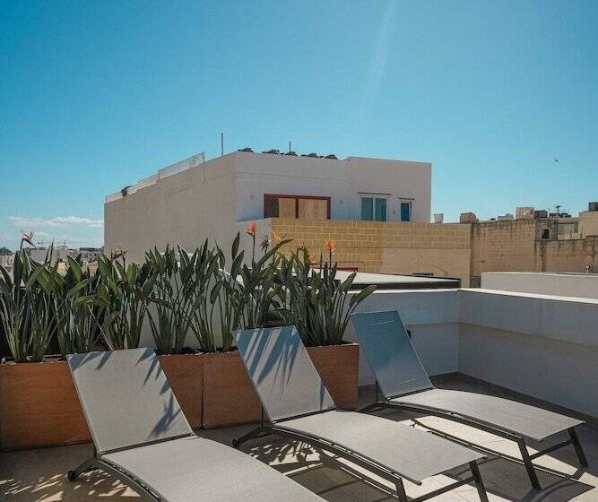 هتل The Bear And Ween