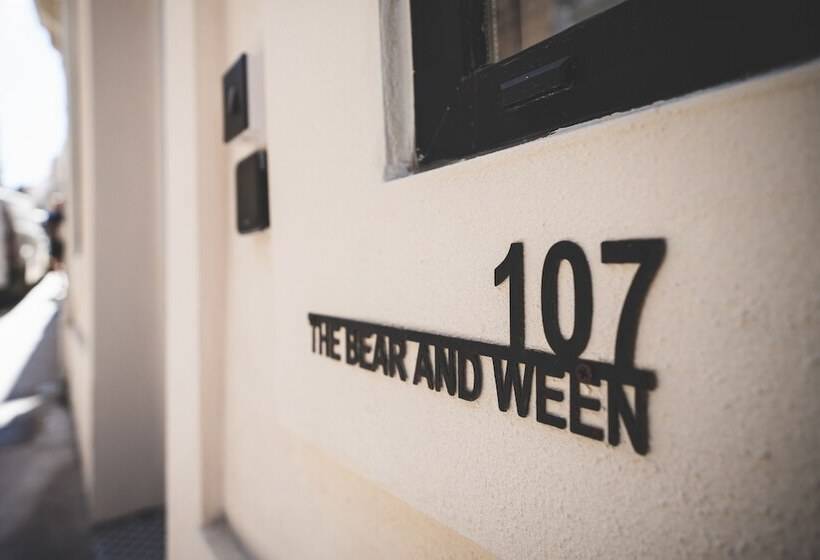 هتل The Bear And Ween