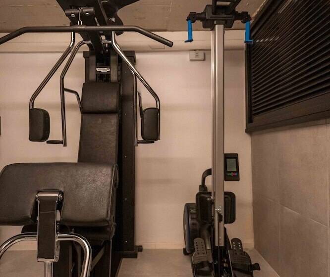 هتل The Bear And Ween