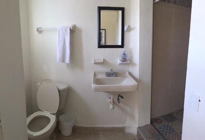 ユースホステル Hostal Bucerias