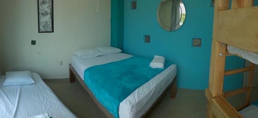 ユースホステル Hostal Bucerias