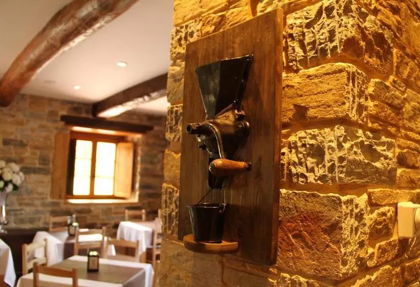 Aamiaismajoitus (B&B) Casa Lixa Hotel Rural Albergue