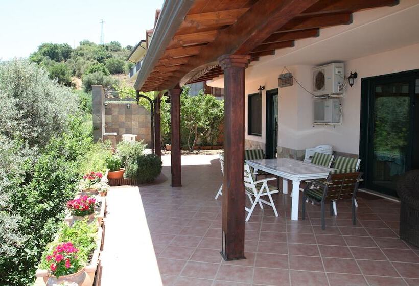 Bed and Breakfast La Collina Capo D Orlando