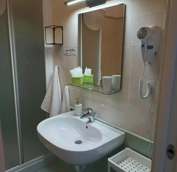 تختخواب و صبحانه Lo Zizzolo  Bed&breakfast