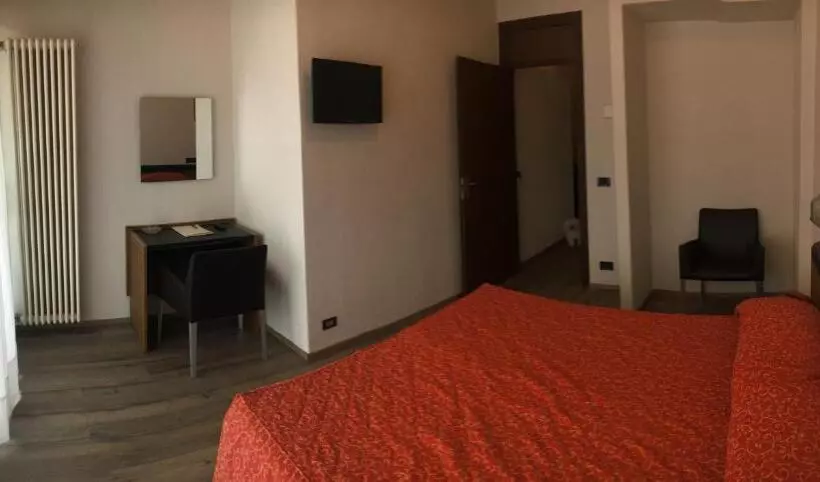 Hotelli Albergo Valle D Oro