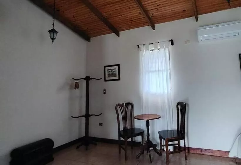 Hotelli Cacao Río Celeste