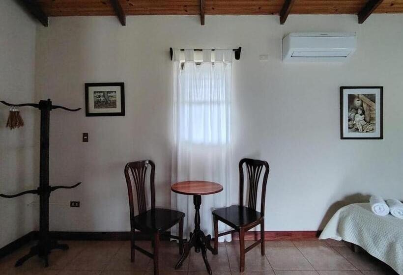 هتل Cacao Río Celeste