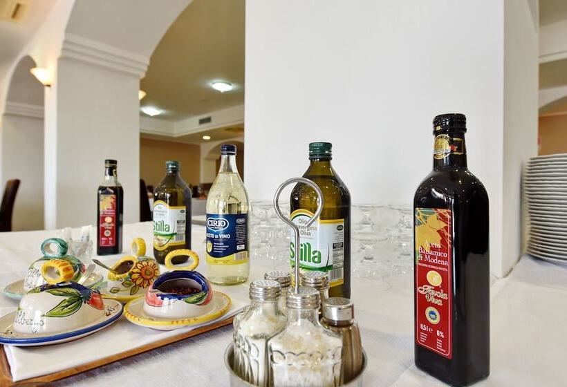 Отель Costa D'oro