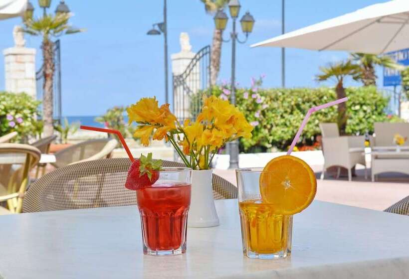 Отель Costa D'oro