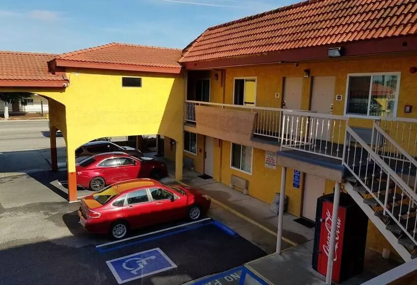 Motelli El Segundo Inn