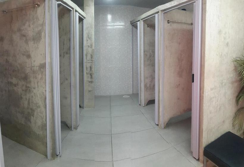 Pousada Alojaki Hostel