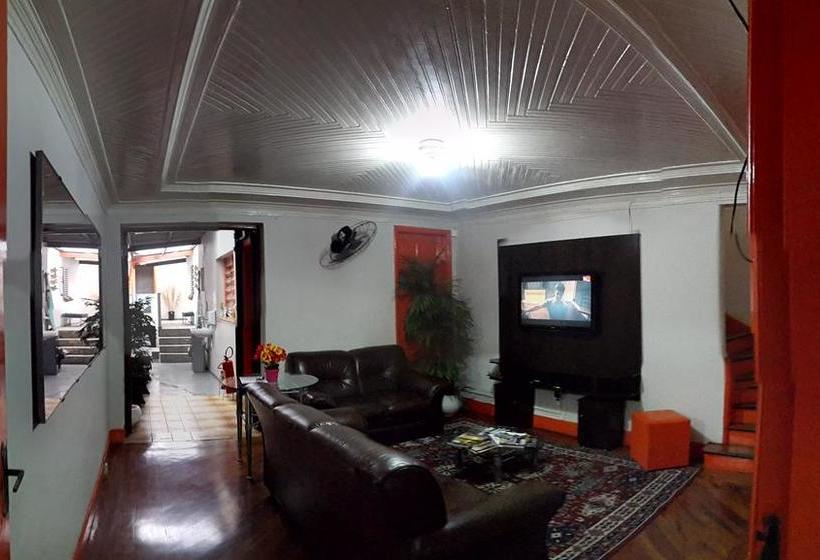 Pousada Alojaki Hostel