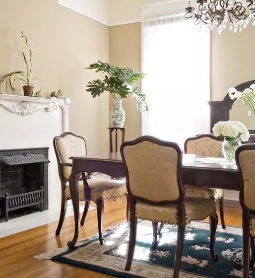 Southern Comfort Bed And Breakfast