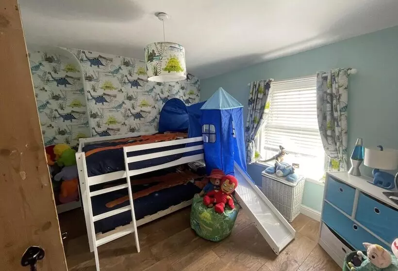 レジデンス Immaculate 3 Bed House In Bridgnorth