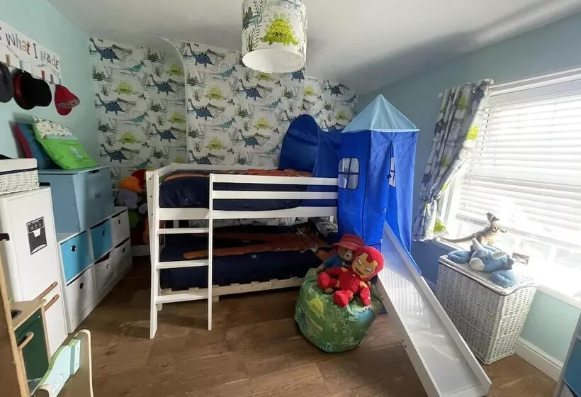 レジデンス Immaculate 3 Bed House In Bridgnorth