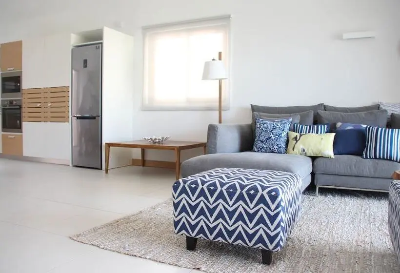 Latitude Luxury Seafront Apartments