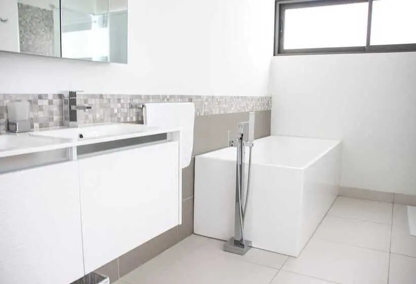 Latitude Luxury Seafront Apartments