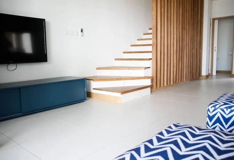 Latitude Luxury Seafront Apartments
