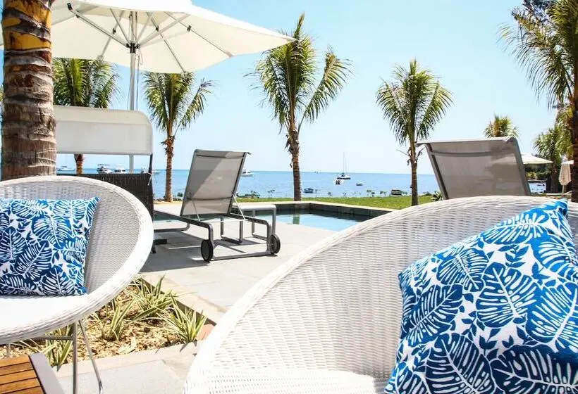 Latitude Luxury Seafront Apartments