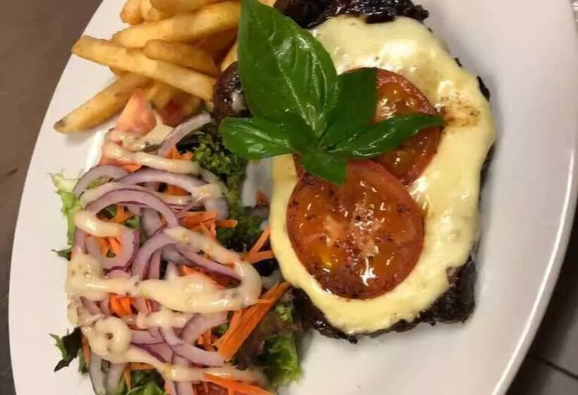 Federal Hotel & Motel