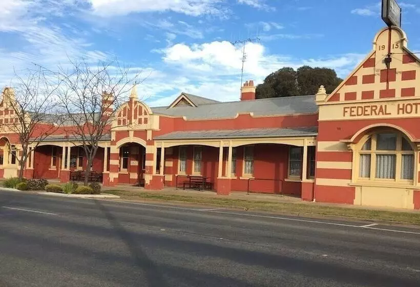 Federal Hotel & Motel
