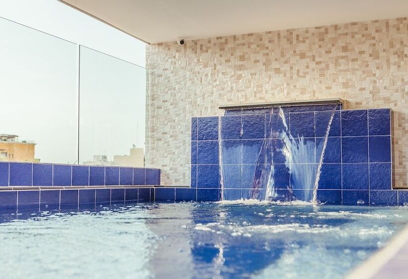 فندق Boutique Adaz